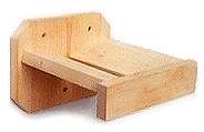 Open platform made of blonde pine wood.